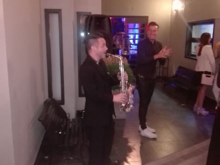 Show de Saxo en cumple de 50